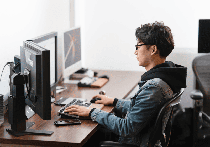 【未経験からの転職を強力後押し】 オリジナルポートフォリオの実装サポート